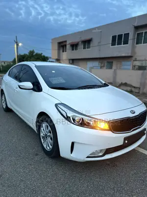 Kia Forte EX Sedan 2017 White