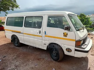 Mazda E2000 1988 White