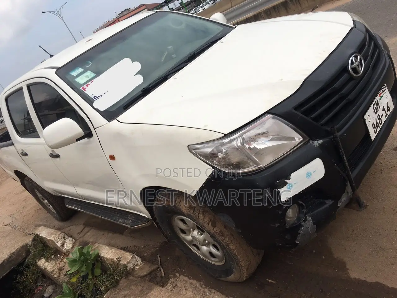 Toyota Hilux 2012 White