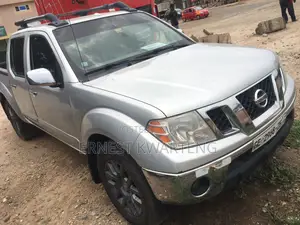 Nissan Frontier 2014 Gray