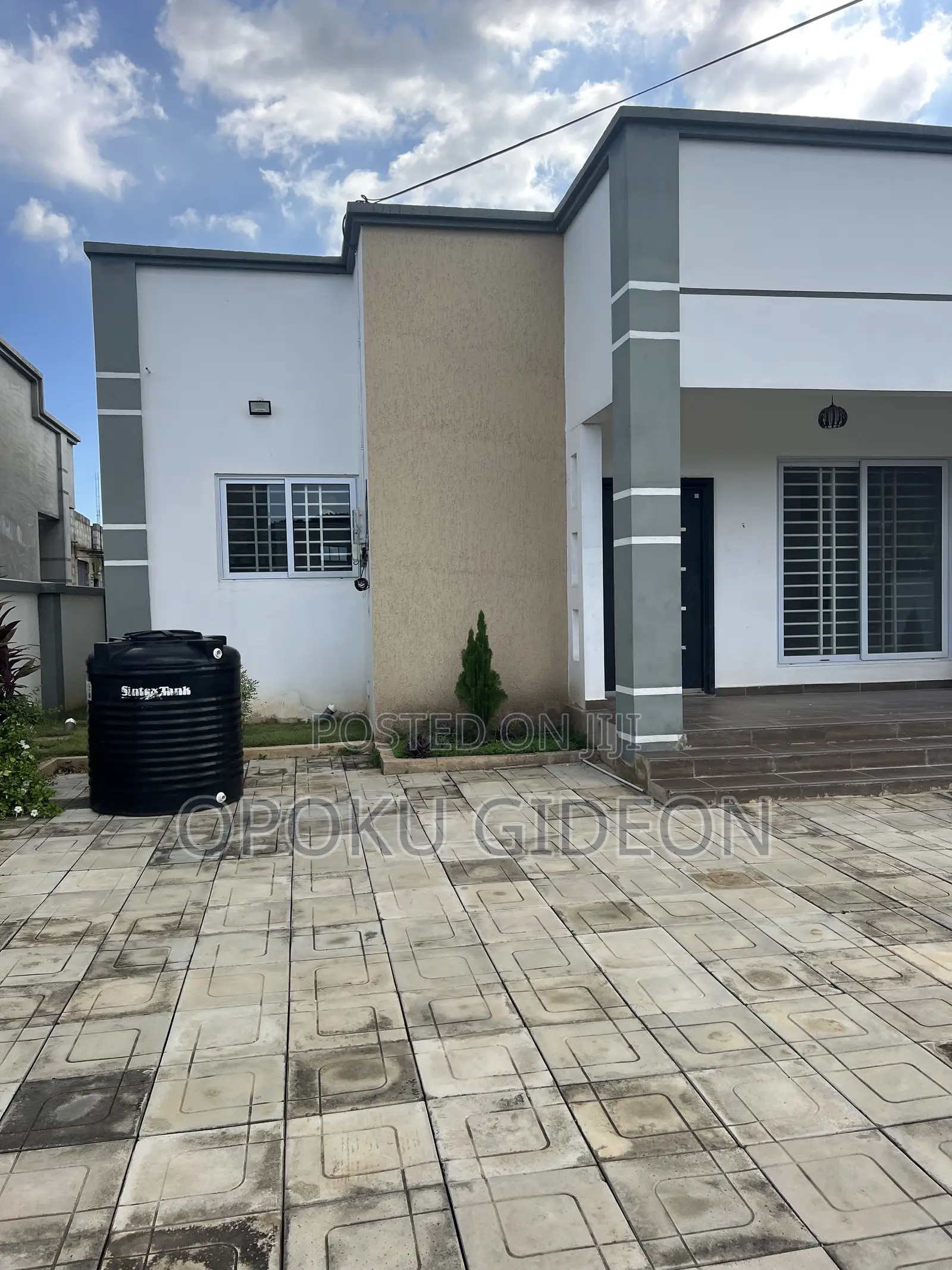 3bdrm House in Opah, Pokuase for sale
