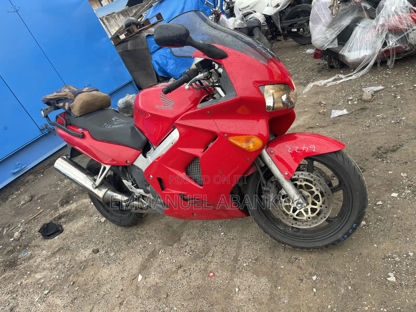 Honda VFR 700F 2014 Red