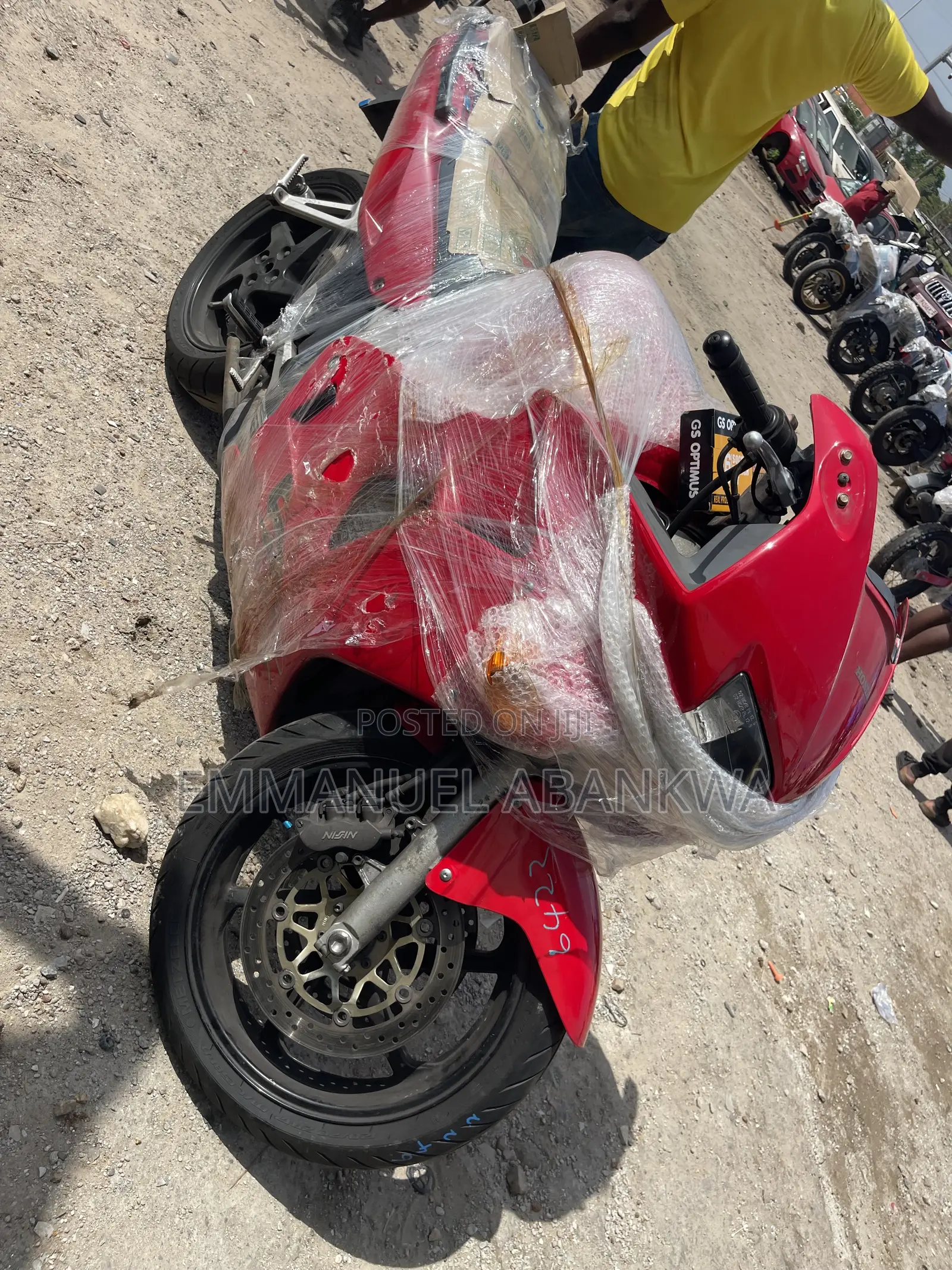 Honda VFR 700F 2014 Red