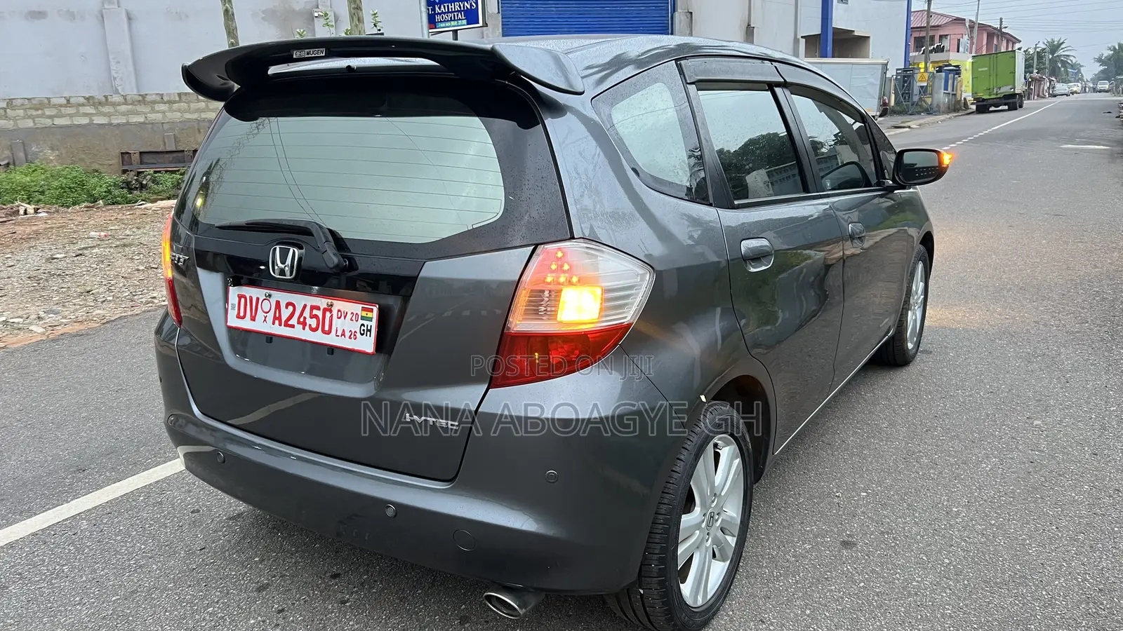 Honda Fit Automatic 2011 Gray