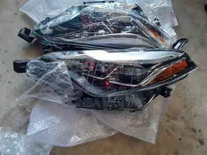Toyota Corolla 2015 Headlights