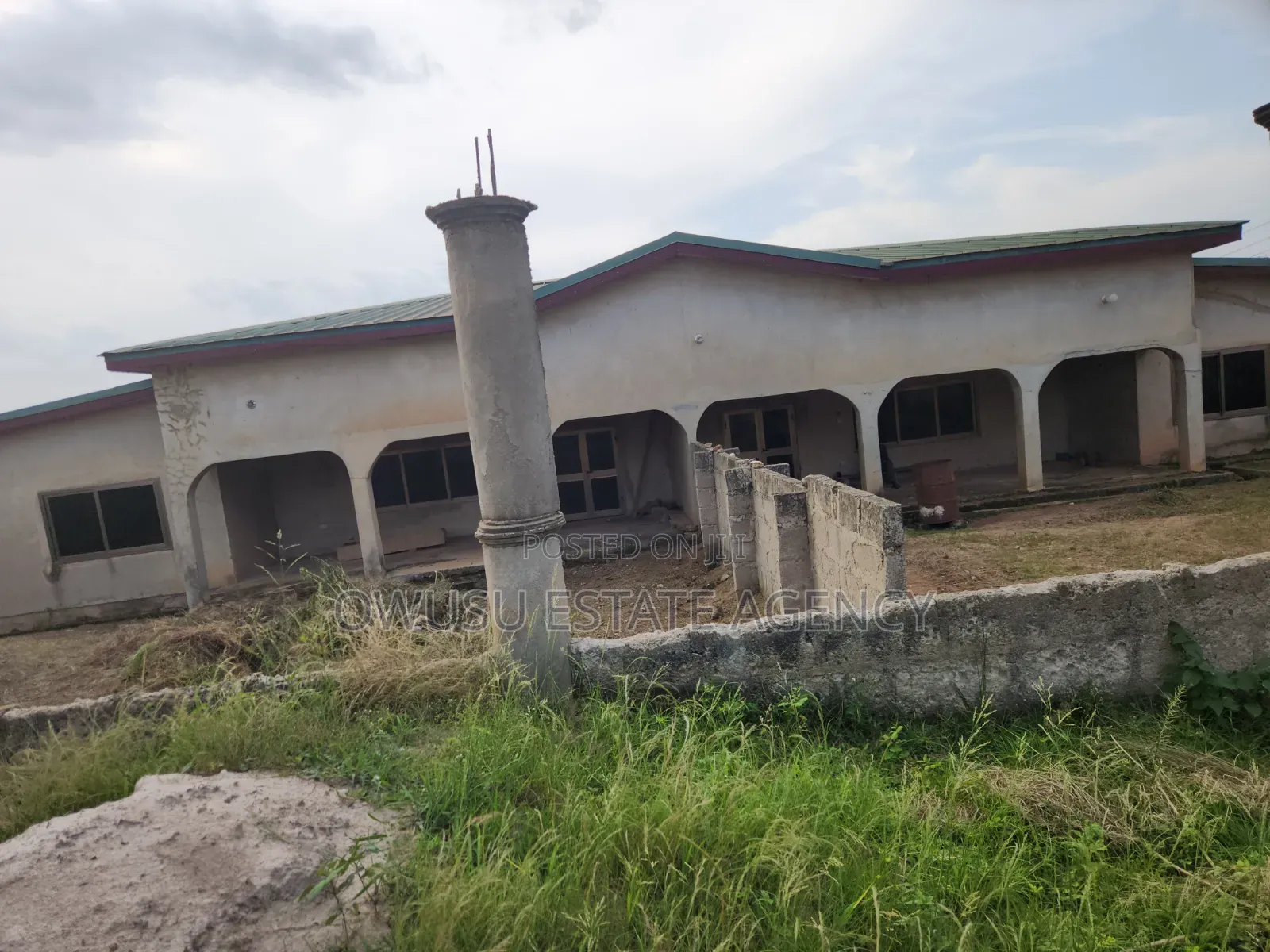 4bdrm Duplex in Mampoteng Aboaso, Kumasi Metropolitan for sale