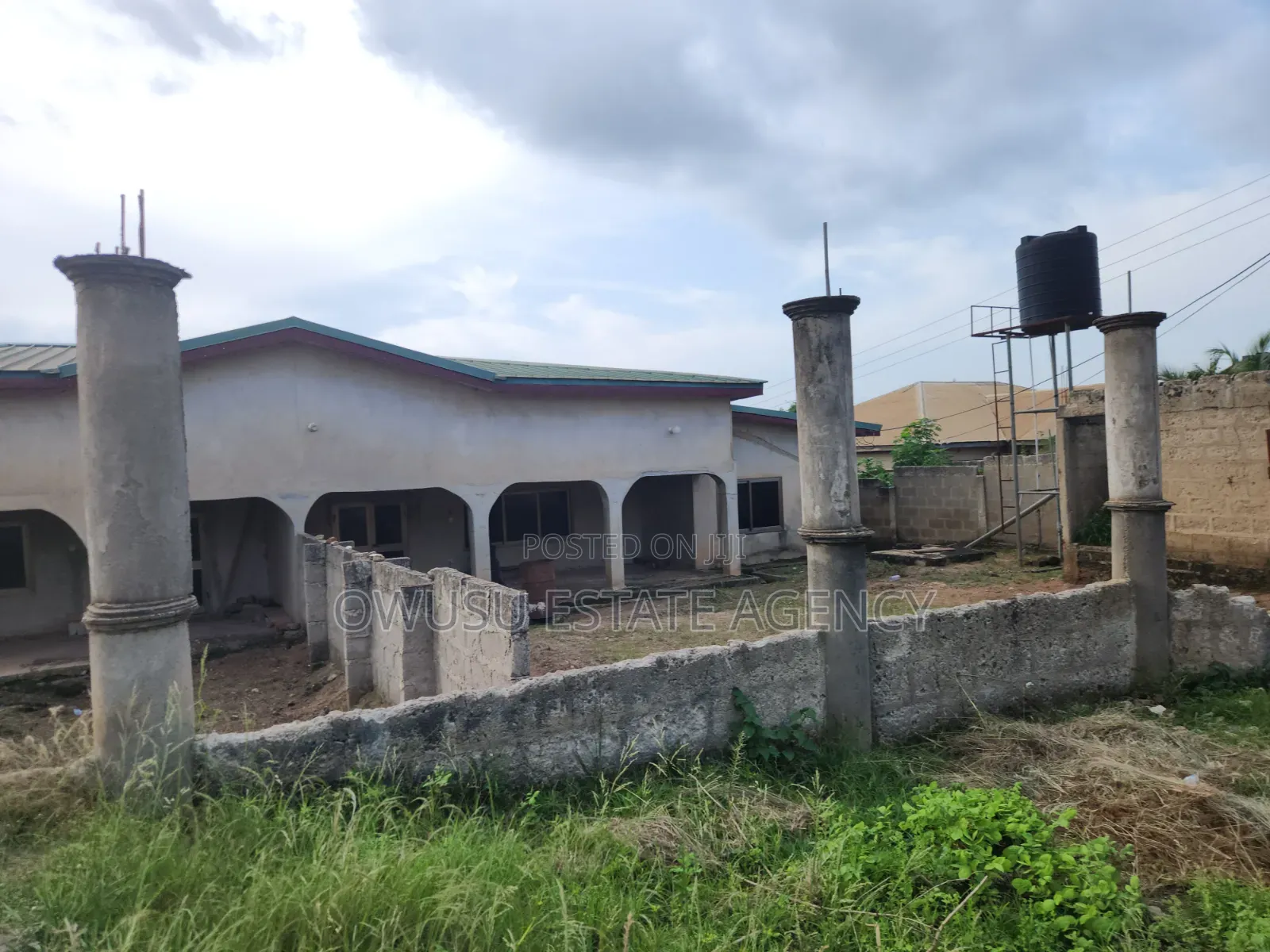 4bdrm Duplex in Mampoteng Aboaso, Kumasi Metropolitan for sale