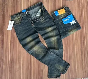Men Simple Turkey Jeans for Sale