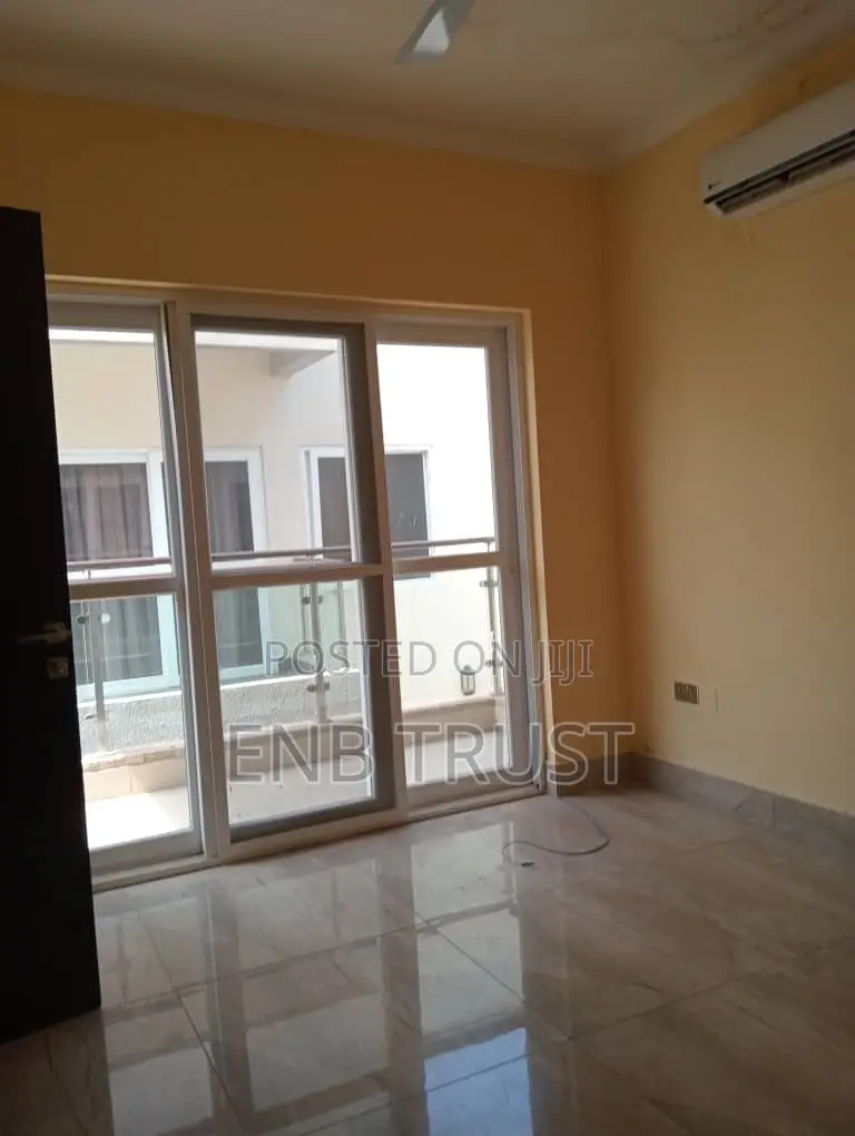 4bdrm Duplex in Tse Addo, Melcom for rent