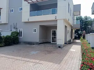 4bdrm Duplex in Tse Addo, Melcom for rent