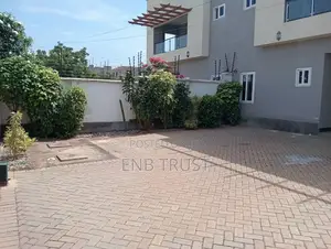 4bdrm Duplex in Tse Addo, Melcom for rent