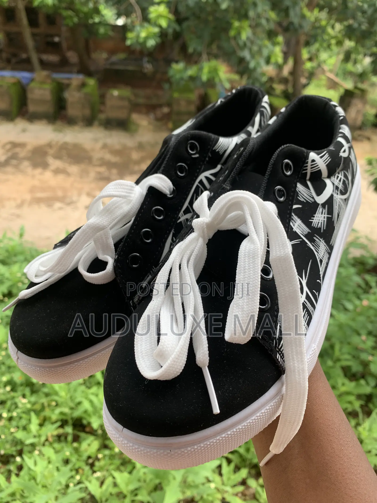 Casual Sneakers