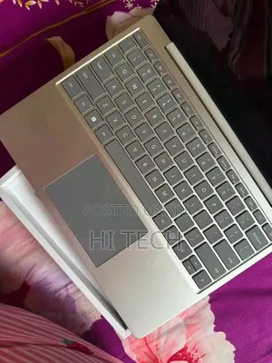 New Laptop Microsoft Surface Go 3 8GB Intel Core i5 SSD 256GB