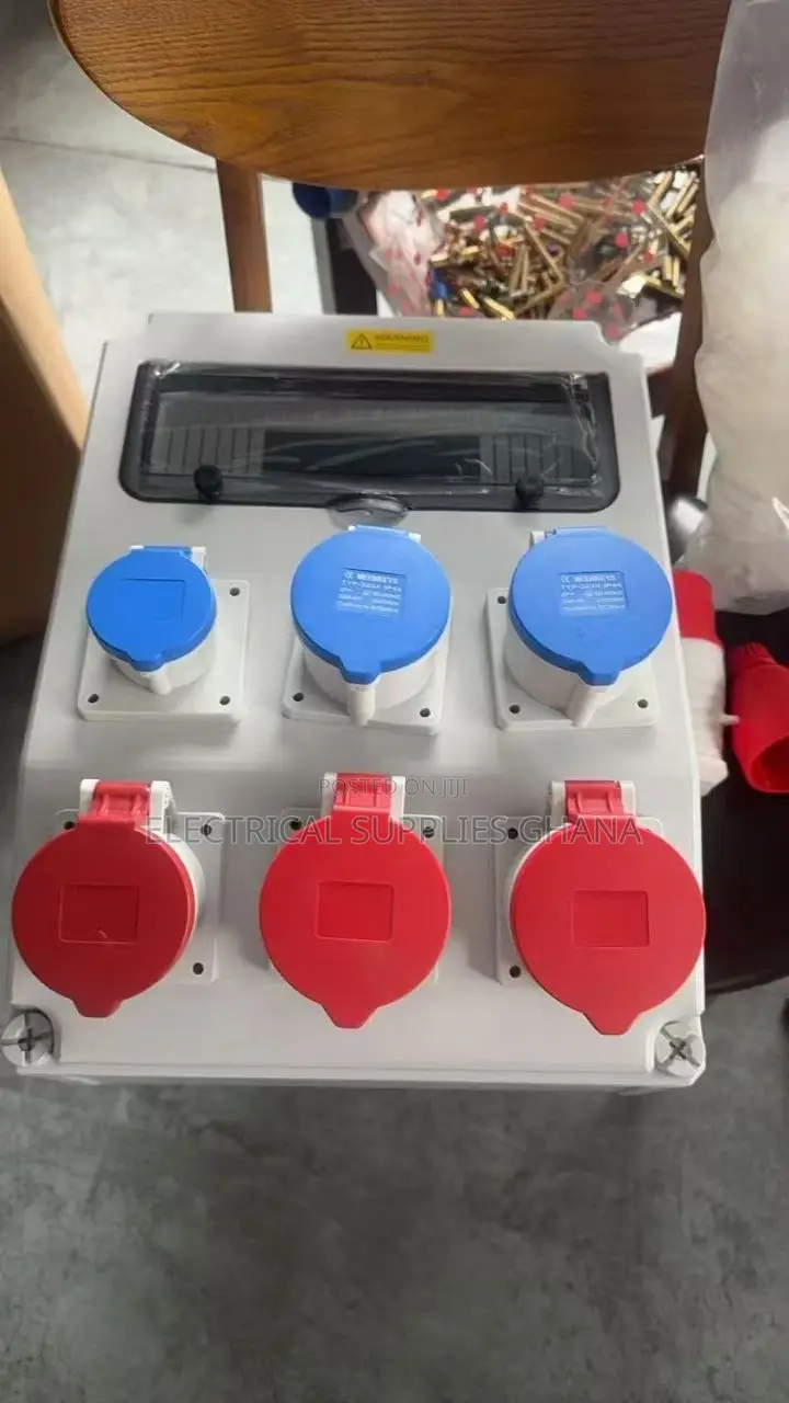 Industrial Portable Distribution Box With Iec Sockets