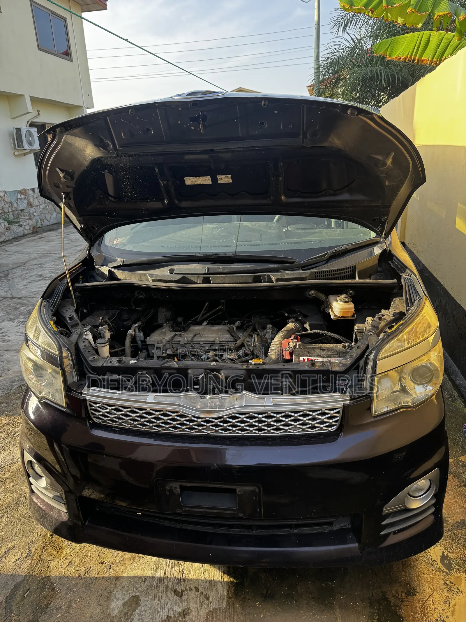 Toyota Voxy 2013 Black