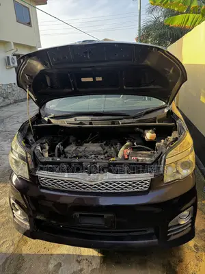Toyota Voxy 2013 Black