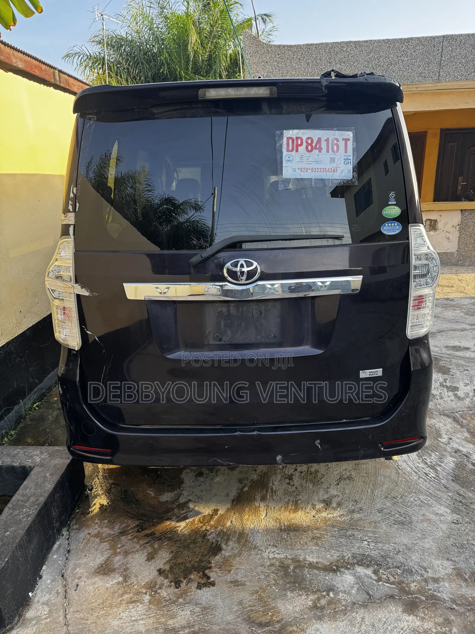 Toyota Voxy 2013 Black