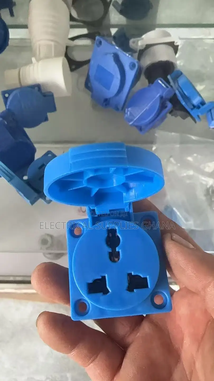 13a 8-Way Extension Reel Socket Distribution Box
