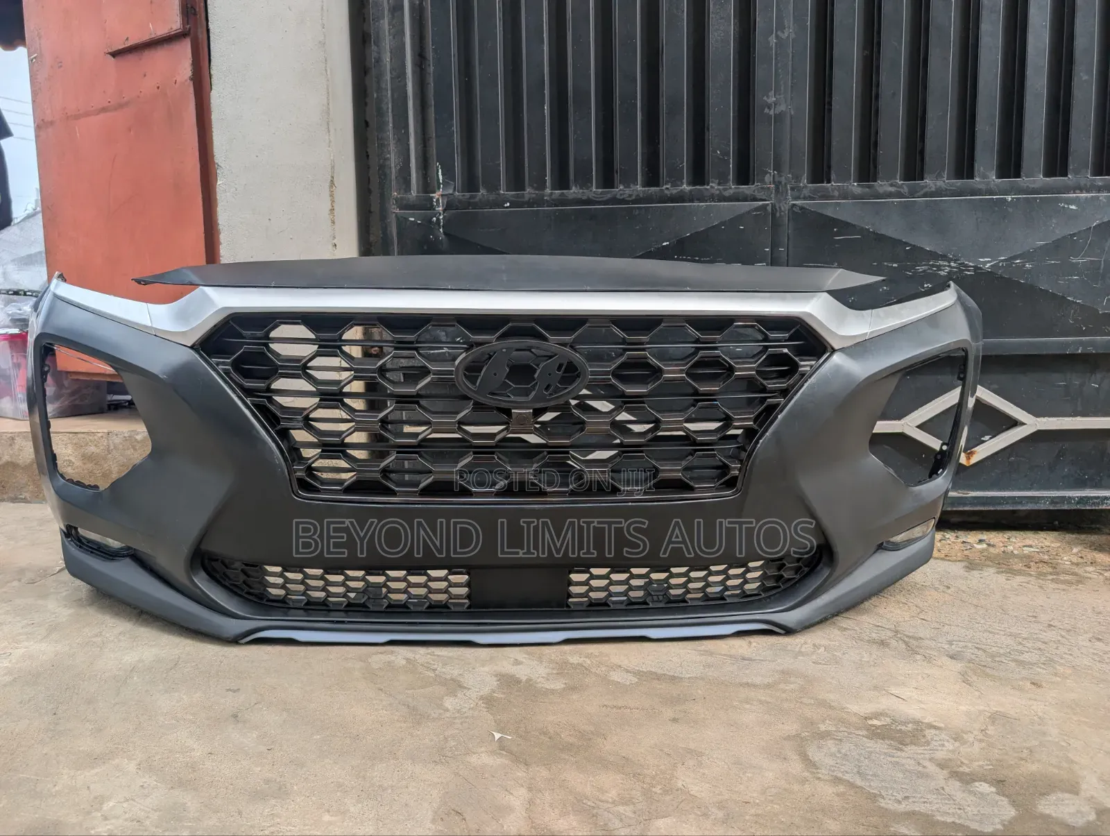 Hyundai Santa Fe 2019 - 2020 Complete Front Bumper