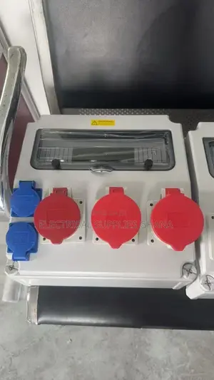 Socket Distribution Board 2×13a, 1×16a 2×32a 3-Phase Outlets
