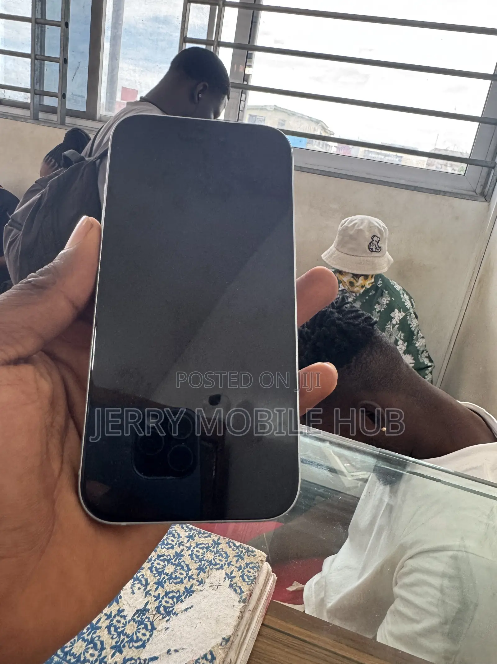 Apple iPhone 15 128 GB White