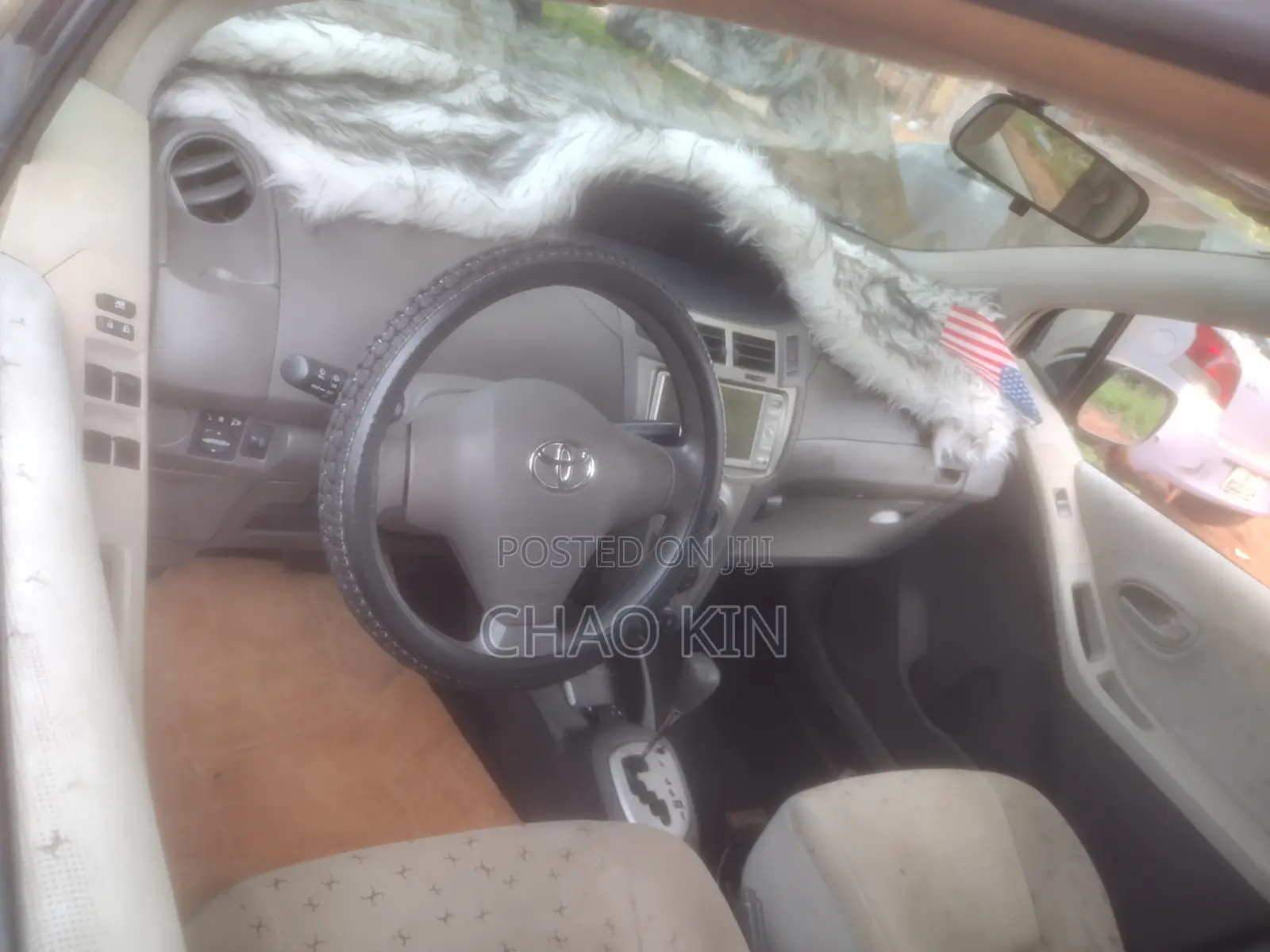Toyota Vitz 2015 Gray