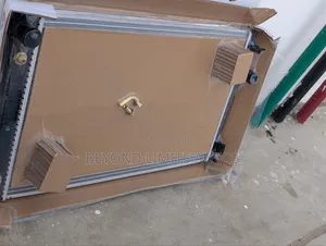 Toyota Rav4 2016,2017,2018 Radiator / Water Tank