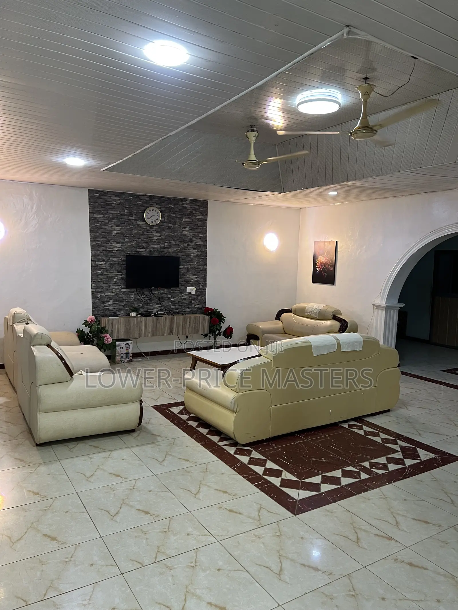 Furnished 7bdrm House in Kasoa for sale