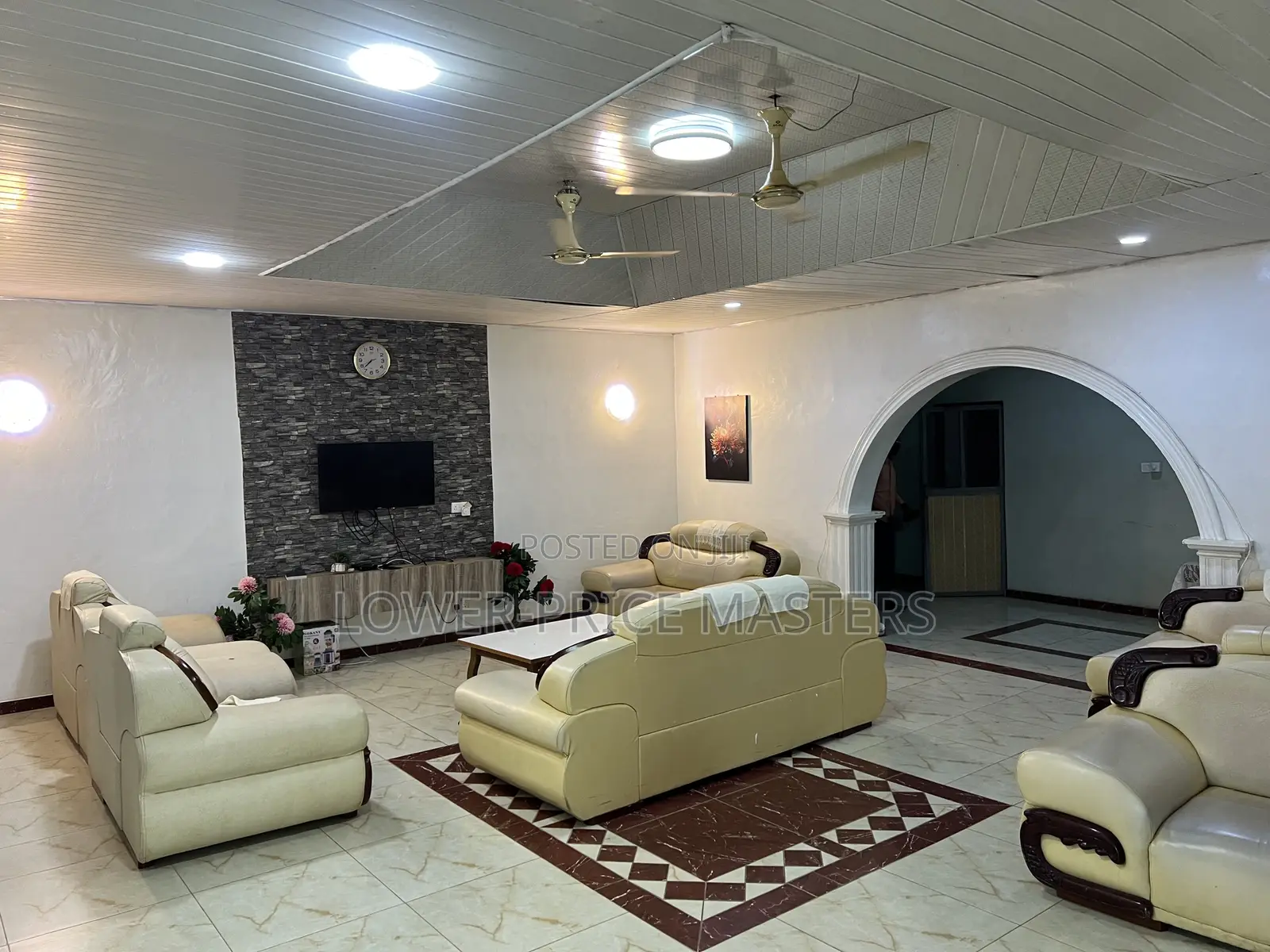 Furnished 7bdrm House in Kasoa for sale