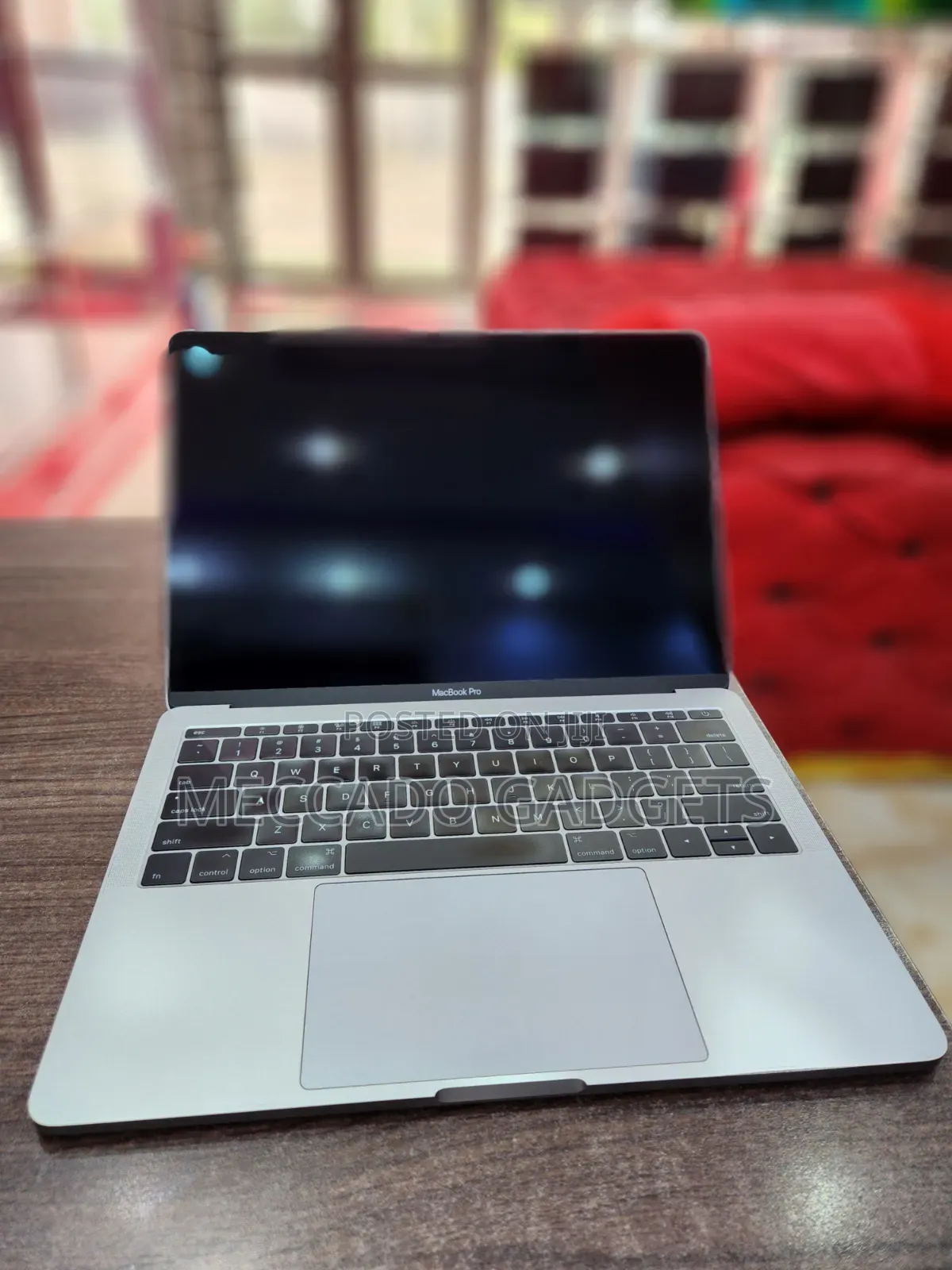 Laptop Apple MacBook Pro 2017 8GB Intel Core i5 SSD 256GB