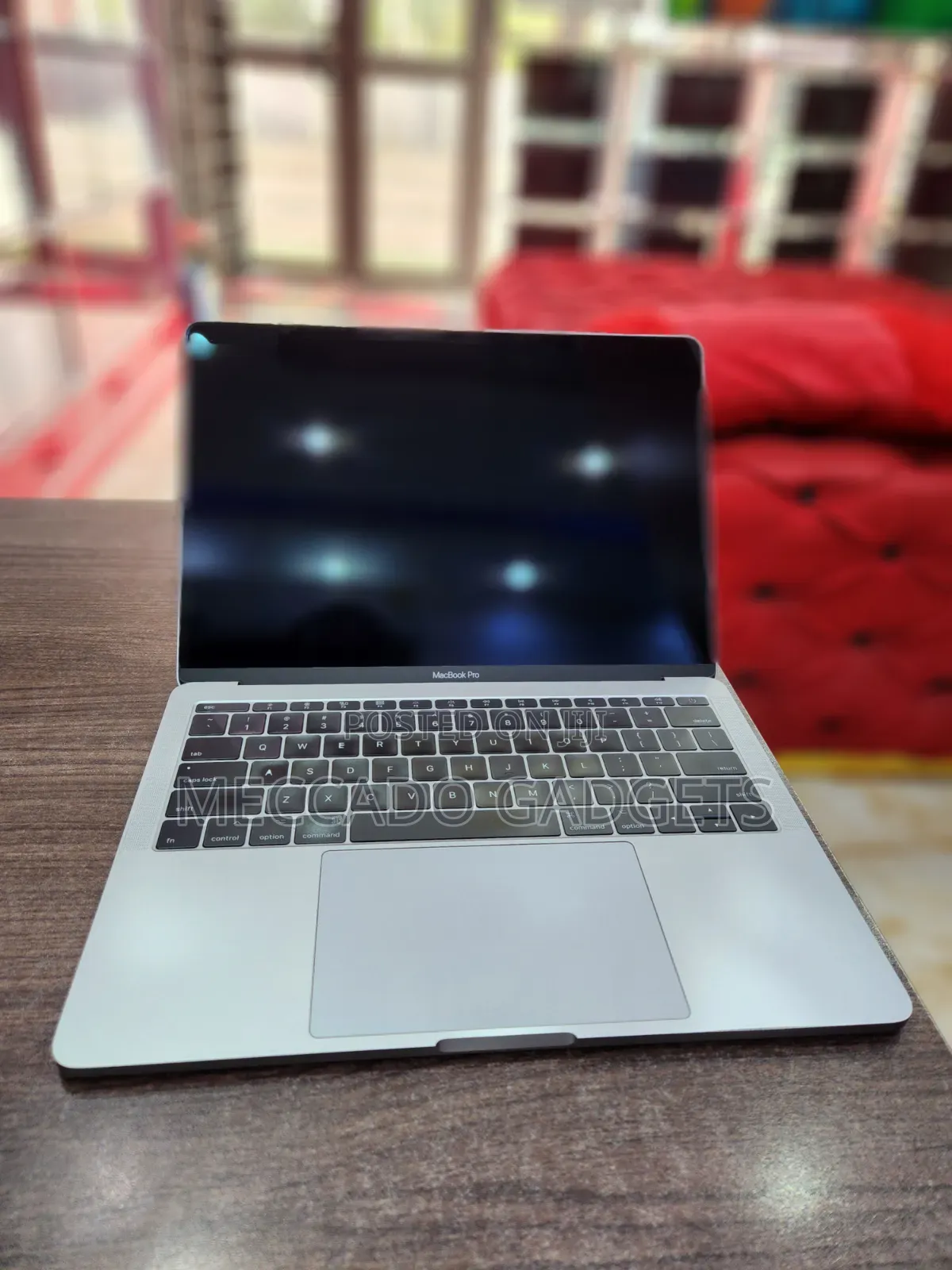 Laptop Apple MacBook Pro 2017 8GB Intel Core i5 SSD 256GB