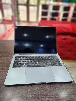 Laptop Apple MacBook Pro 2017 8GB Intel Core i5 SSD 256GB