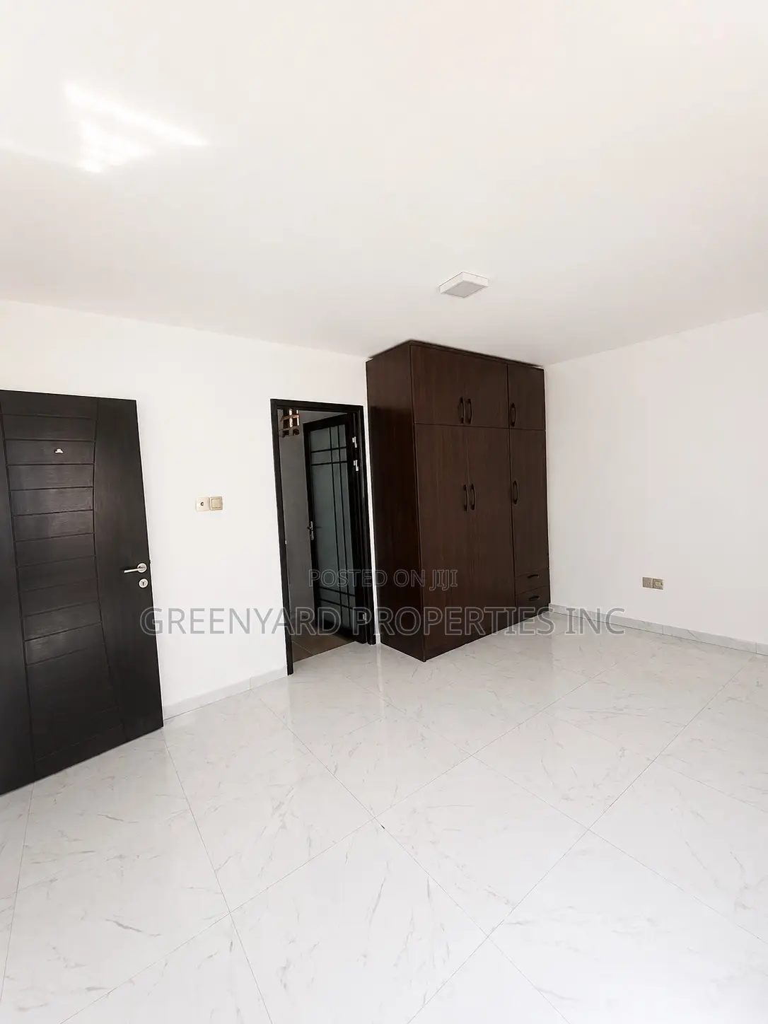 2bdrm Townhouse / Terrace in University Of, Madina for rent