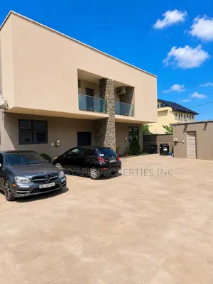2bdrm Townhouse / Terrace in University Of, Madina for rent