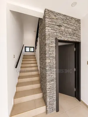 2bdrm Townhouse / Terrace in University Of, Madina for rent