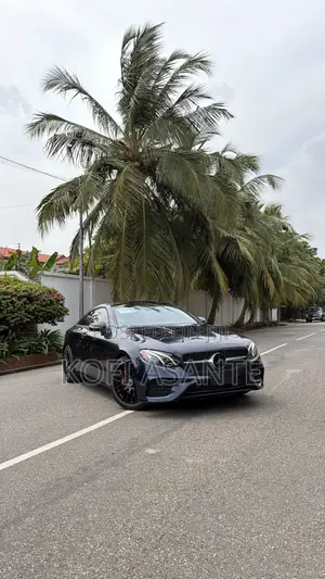 Mercedes-Benz E400 2018 Blue