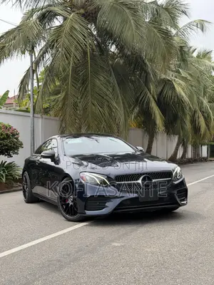 Mercedes-Benz E400 2018 Blue