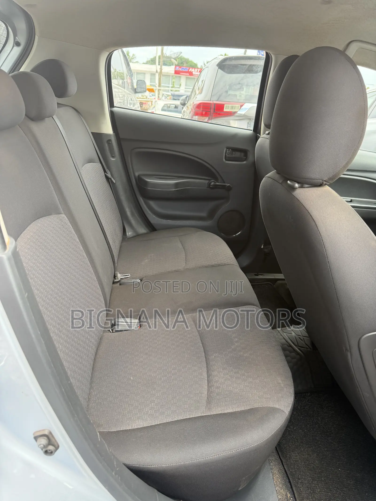 Mitsubishi Mirage 2019 Silver