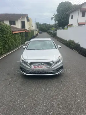 Hyundai Sonata Sport 2.0T Sedan FWD (2.0L 4cyl 6A) 2017 Silver
