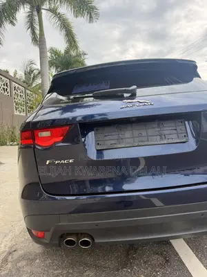 Jaguar F-Pace 20d Prestige AWD 2018 Blue