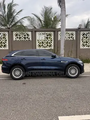 Jaguar F-Pace 20d Prestige AWD 2018 Blue