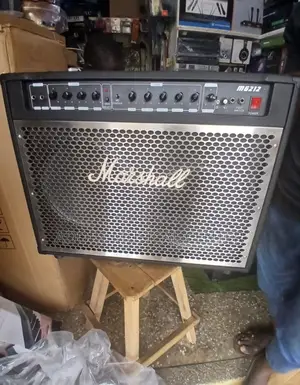 Marshall Mg12 Lead Guitar Combo