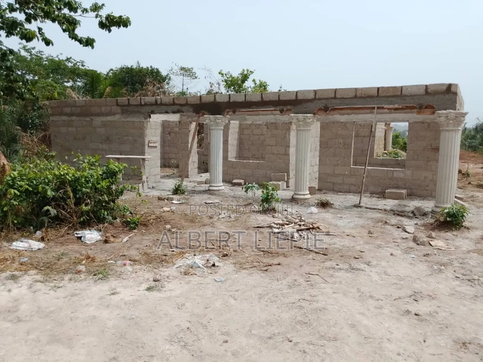 3bdrm Townhouse/Terrace in Albert, Offinso North for sale