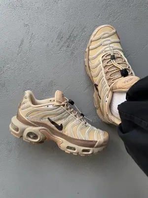 Nike Tn Air Max Plus – Luxury Beige