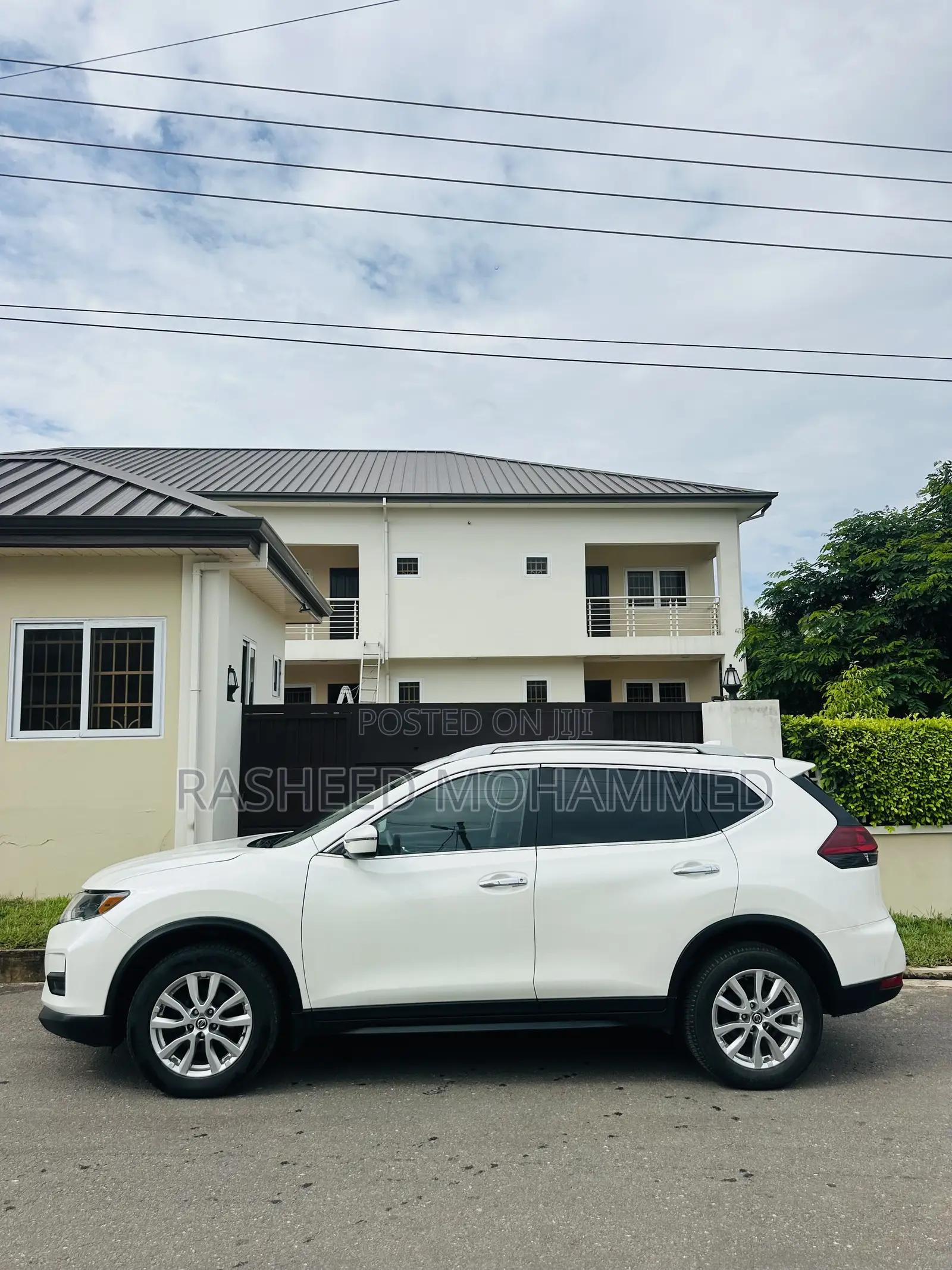 Nissan Rogue SV AWD 2020 White