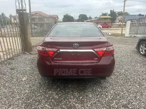 Toyota Camry SE 4dr Sedan (2.5L 4cyl 6A) 2017 Red