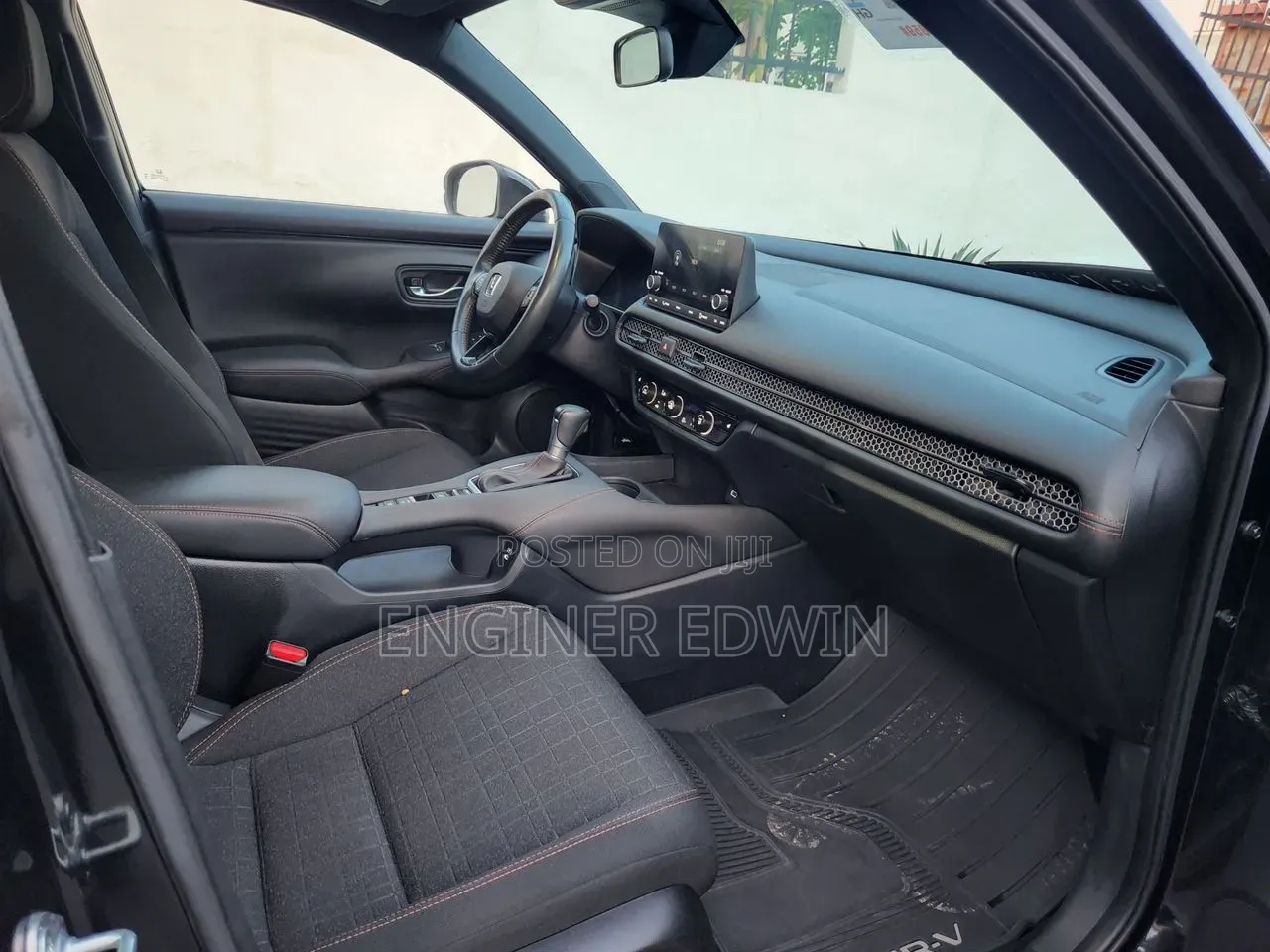 Honda HR-V LX AWD CVT 2025 Gray
