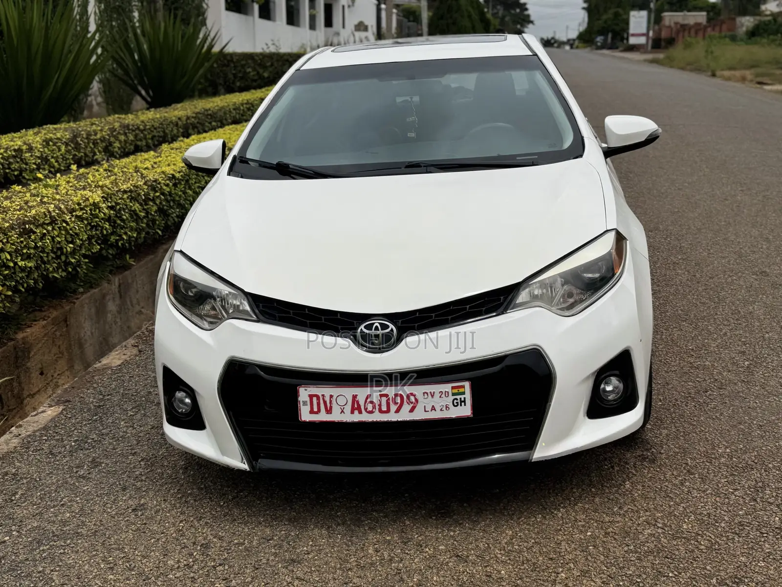 Toyota Corolla 2016 White