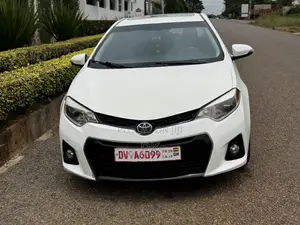 Toyota Corolla 2016 White