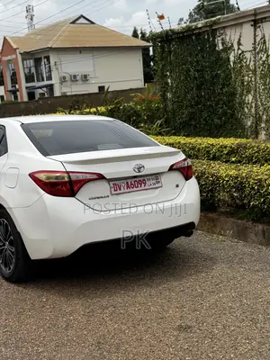 Toyota Corolla 2016 White